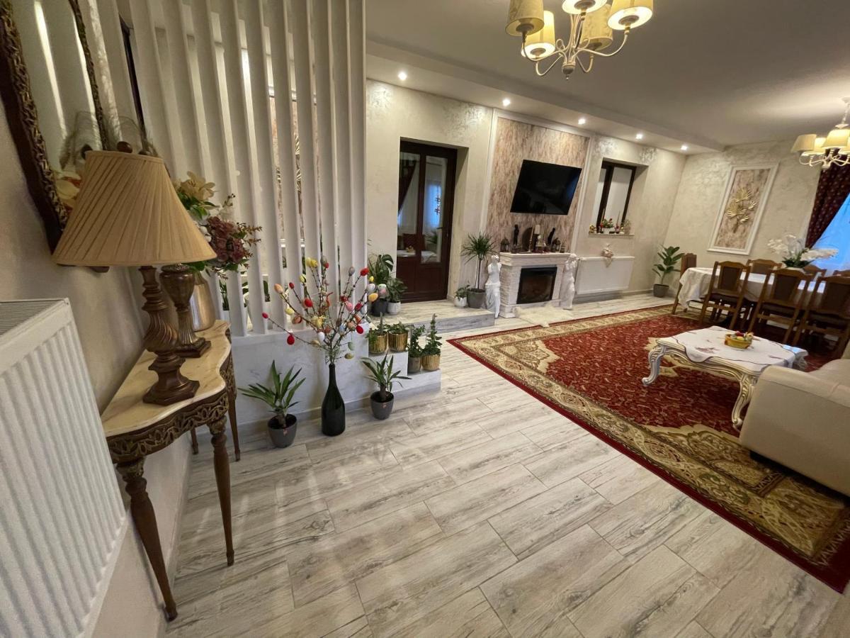 Casa Cu Pitici Guest House Вама Екстериор снимка