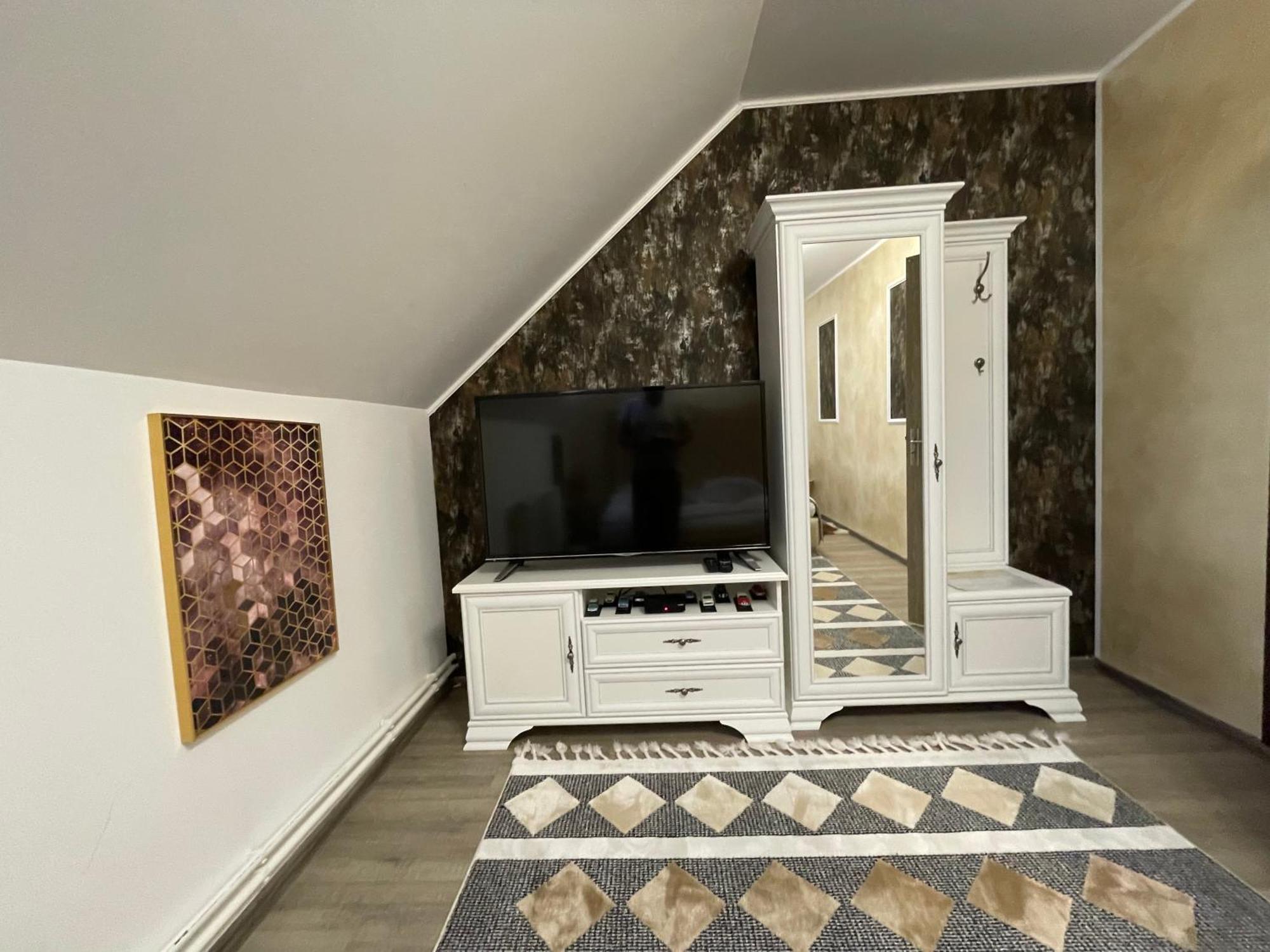 Casa Cu Pitici Guest House Вама Екстериор снимка