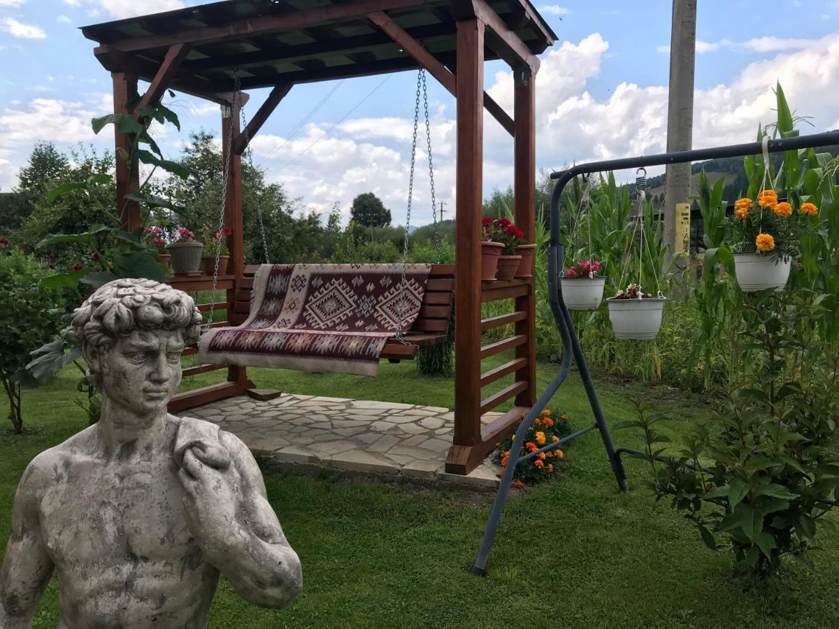 Casa Cu Pitici Guest House Вама Екстериор снимка